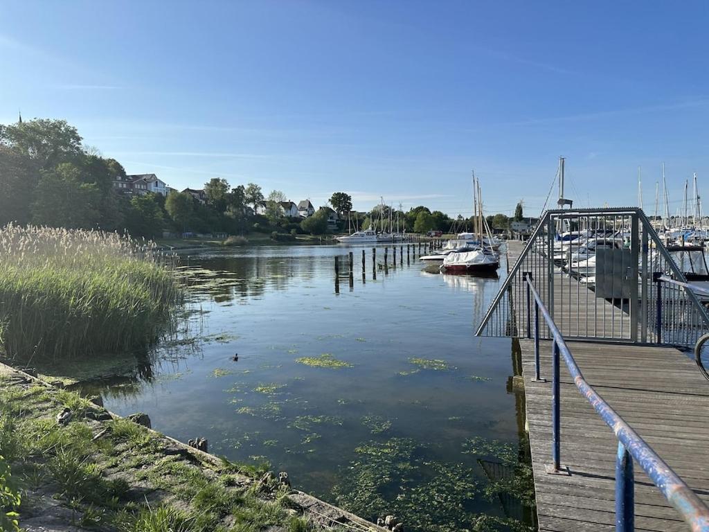 Urlaub In Einer Historischen Wassermuehle An Der Trave 吕贝克 外观 照片