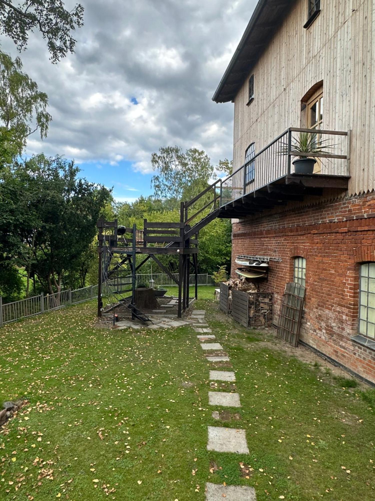 Urlaub In Einer Historischen Wassermuehle An Der Trave 吕贝克 外观 照片